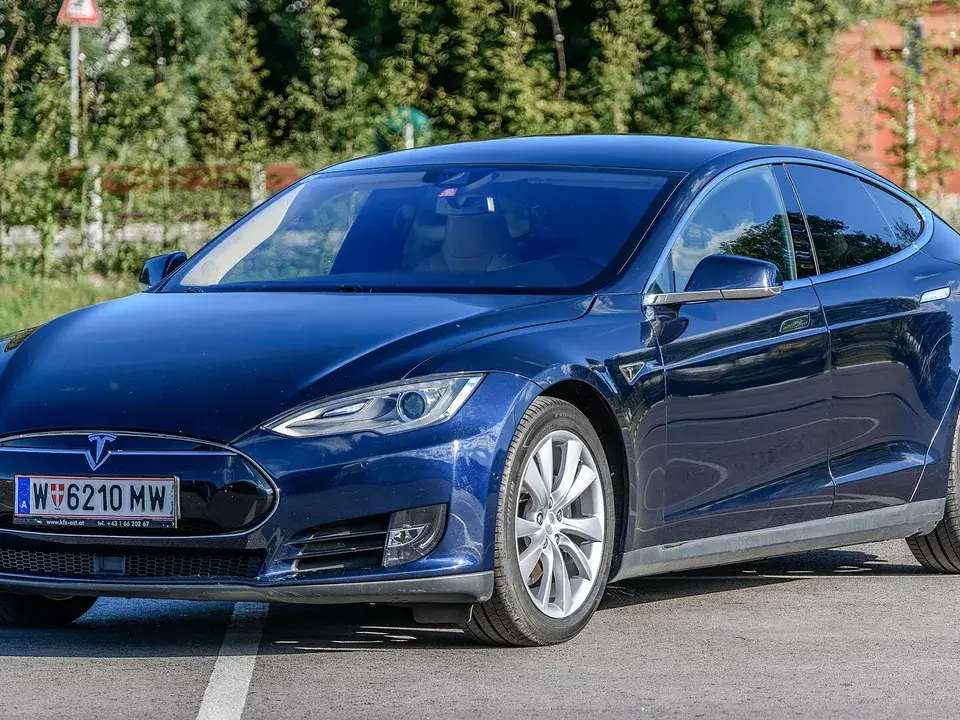 2020 Tesla Model S Plaid