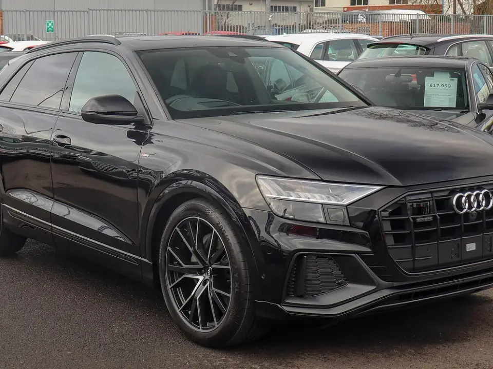 2026 Audi Q8 55 TFSI quattro S line