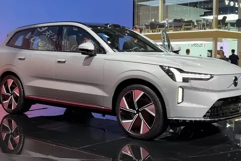 2026 Volvo EX90 Twin Motor Plus